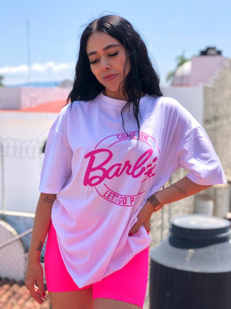 Playera Over Algodón Barbie Sello